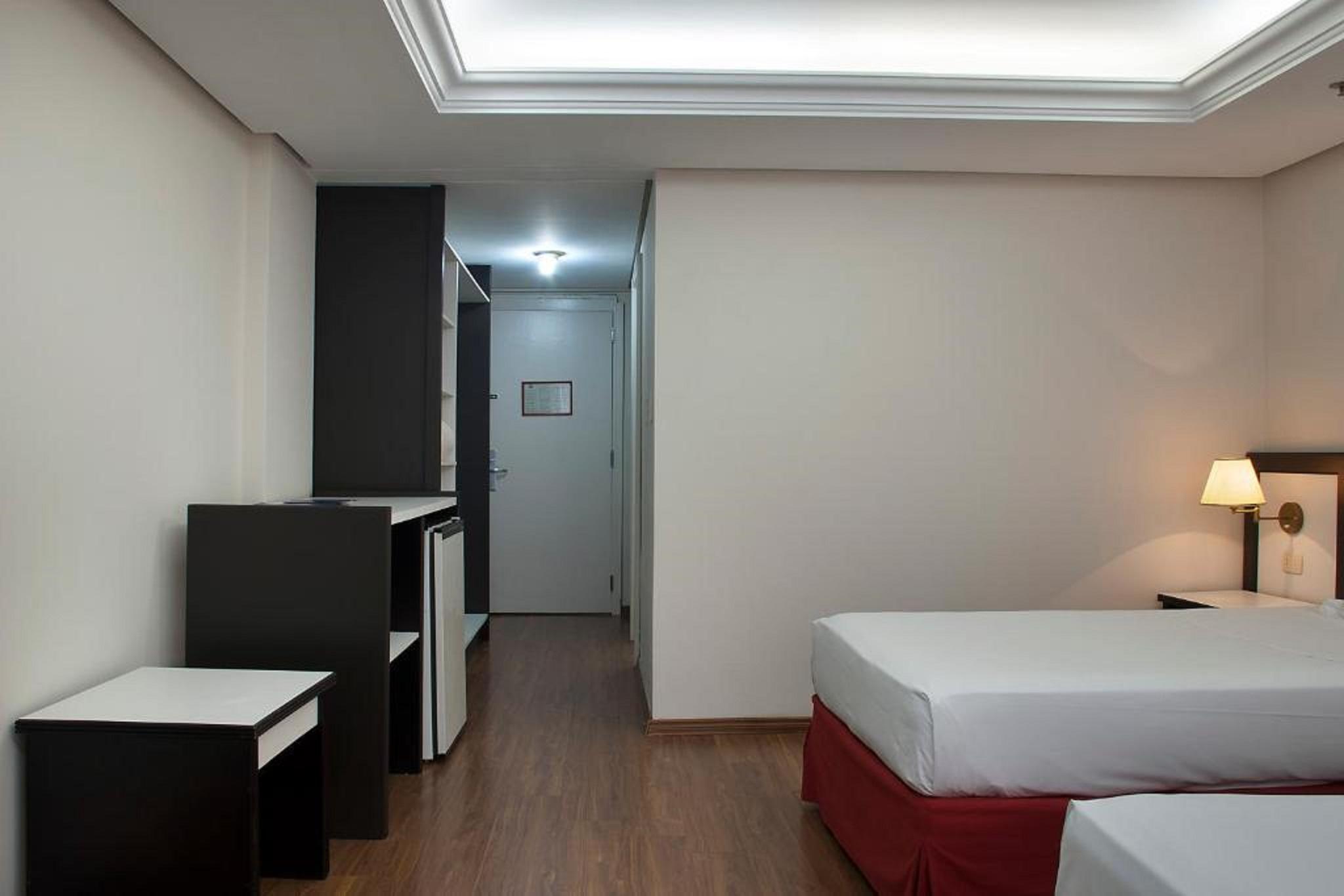 Master Grande Hotel - Proximo Ao Palacio Do Governo Порту-Алегри Экстерьер фото